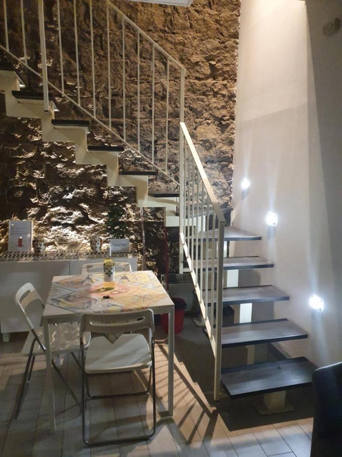 Loft Lava Stone Catania